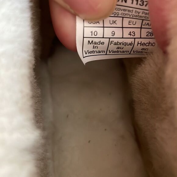 UGG Classic Ultra Mini Boots Mustard Seed Men Size 10 Women Size 11 - Picture 13 of 15